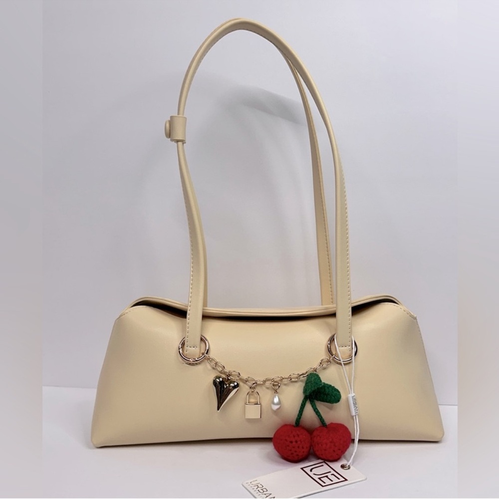 Urban Expressions Merlinda Shoulder Bag in
Butter Yellow